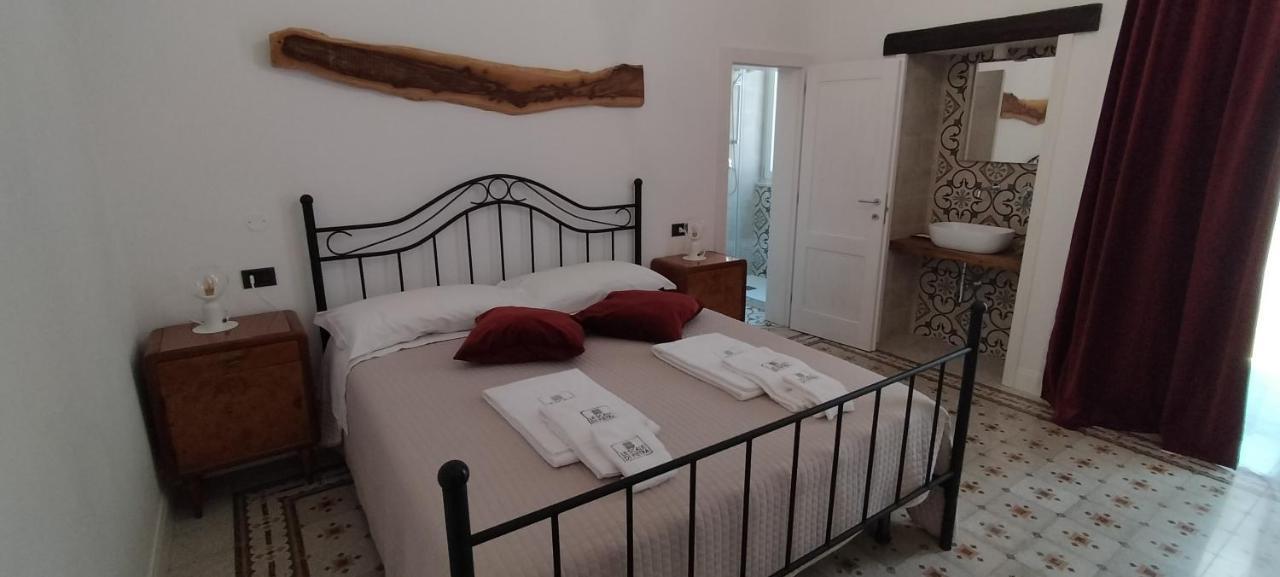 Le Scale Di Pietra Bed and Breakfast Conversano Exteriör bild