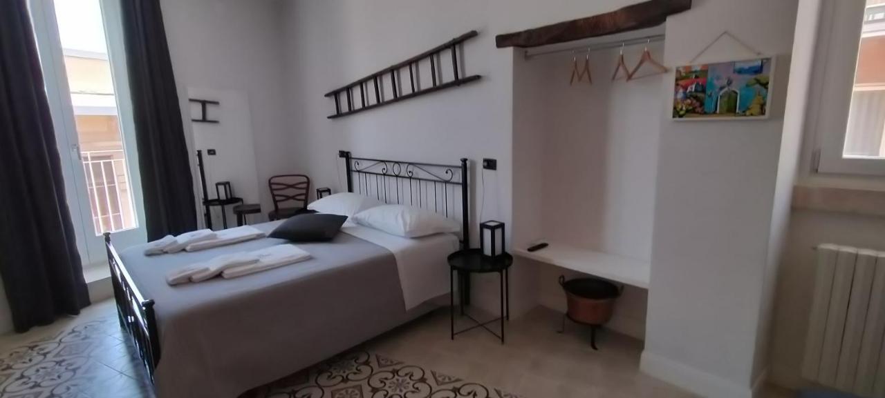 Le Scale Di Pietra Bed and Breakfast Conversano Exteriör bild