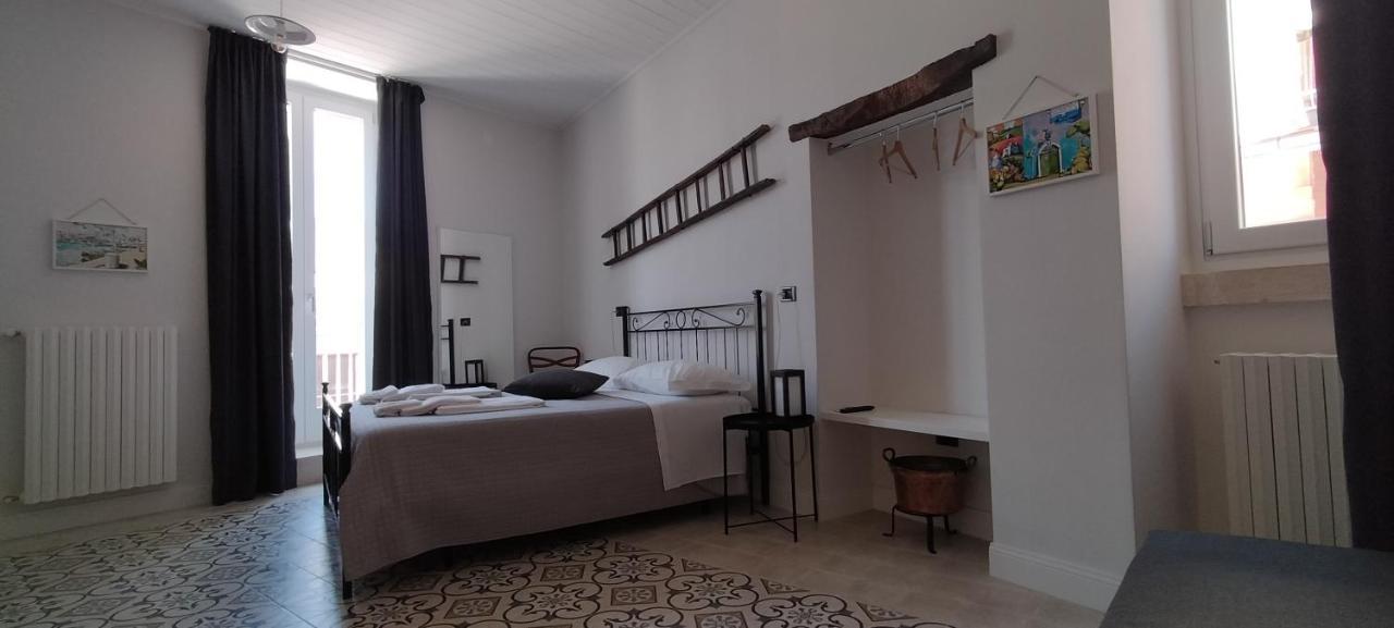 Le Scale Di Pietra Bed and Breakfast Conversano Exteriör bild